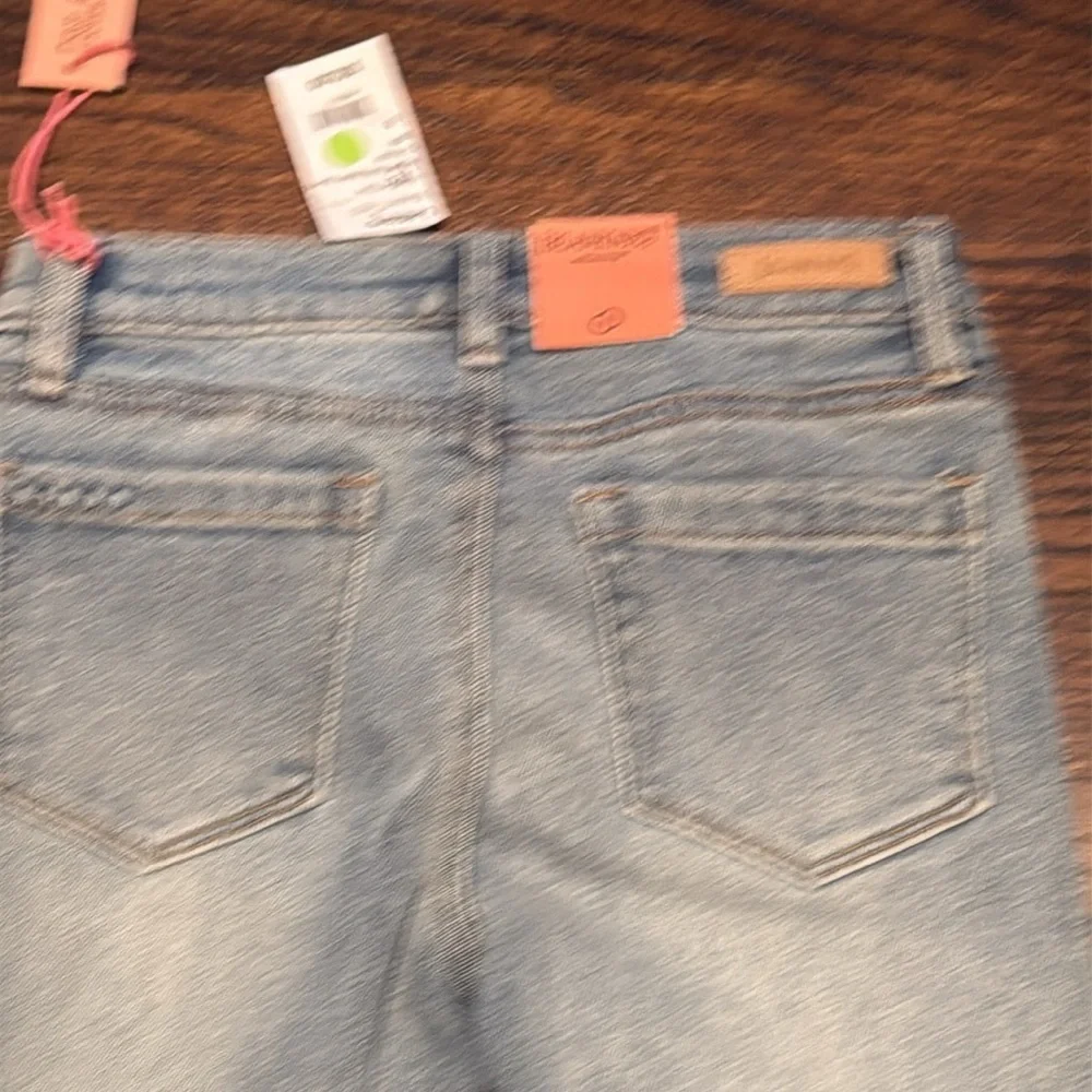 Girls denim jeans, brand new with tag size 8